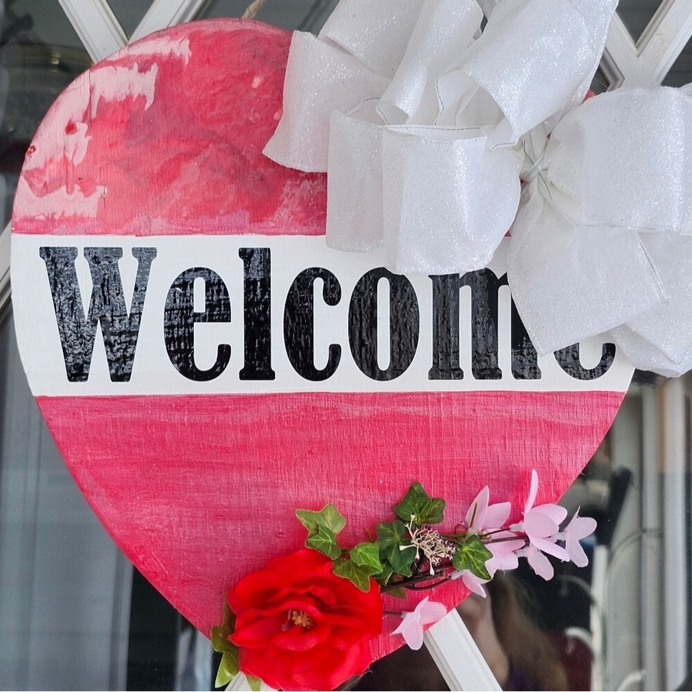 Hand Crafted Heart Shaped Welcome Sign Wooden Floral Decoration 12" Front Door